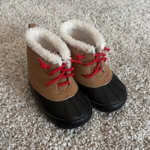Carter's Tan & Black Faux-Fur Lined Kids Snow Boots with Red Laces